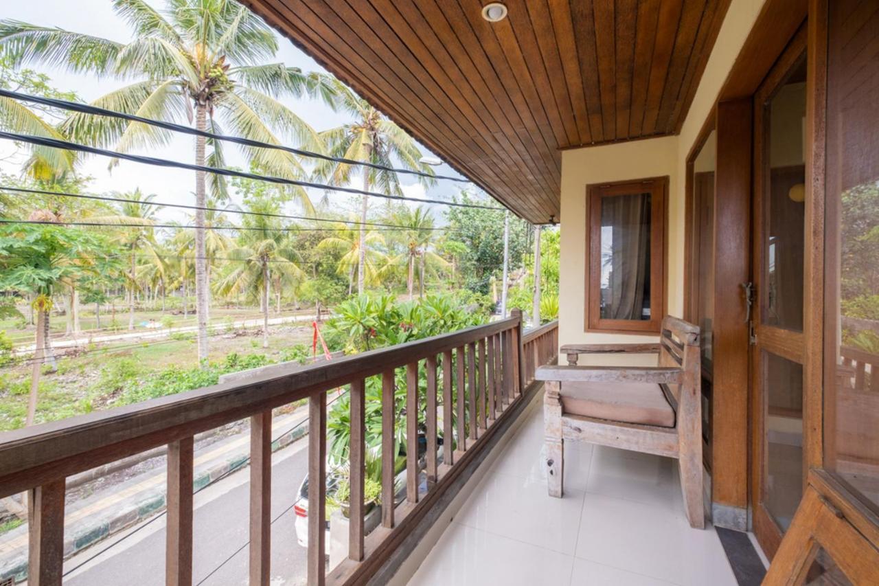 The Point Surfcamp Bali Hotel Pulukan Luaran gambar