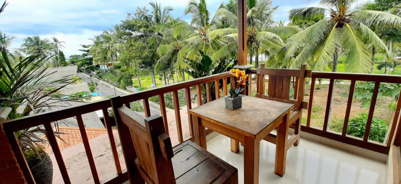 The Point Surfcamp Bali Hotel Pulukan Luaran gambar