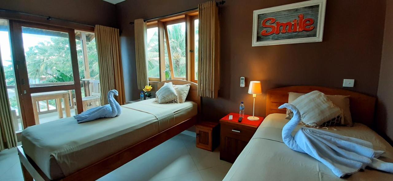 The Point Surfcamp Bali Hotel Pulukan Luaran gambar