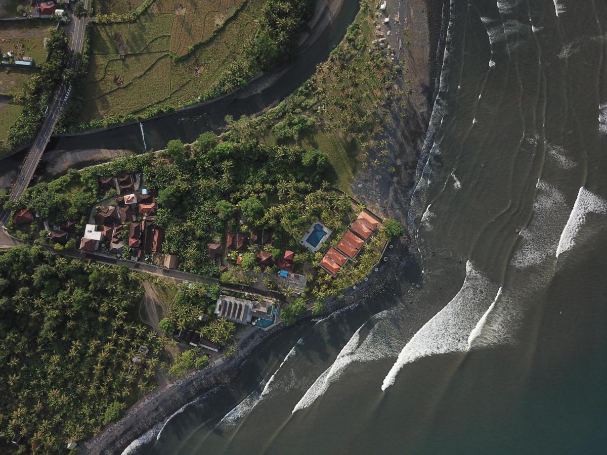 The Point Surfcamp Bali Hotel Pulukan Luaran gambar